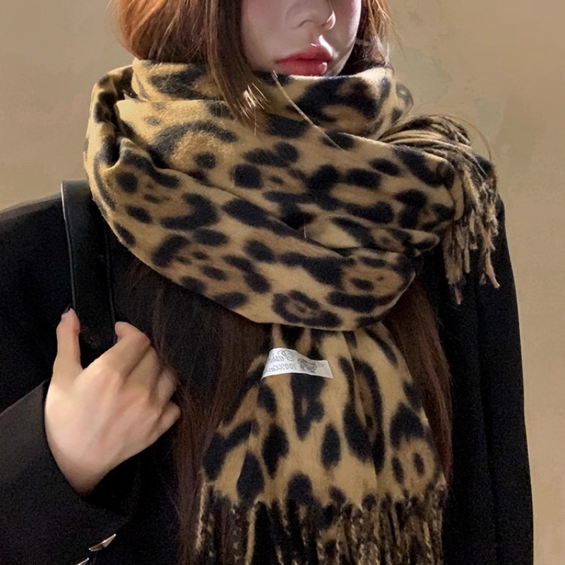 2025 New Retro Silk Leopard Pa - Mens Fashion Winter 2025 reseña y precio