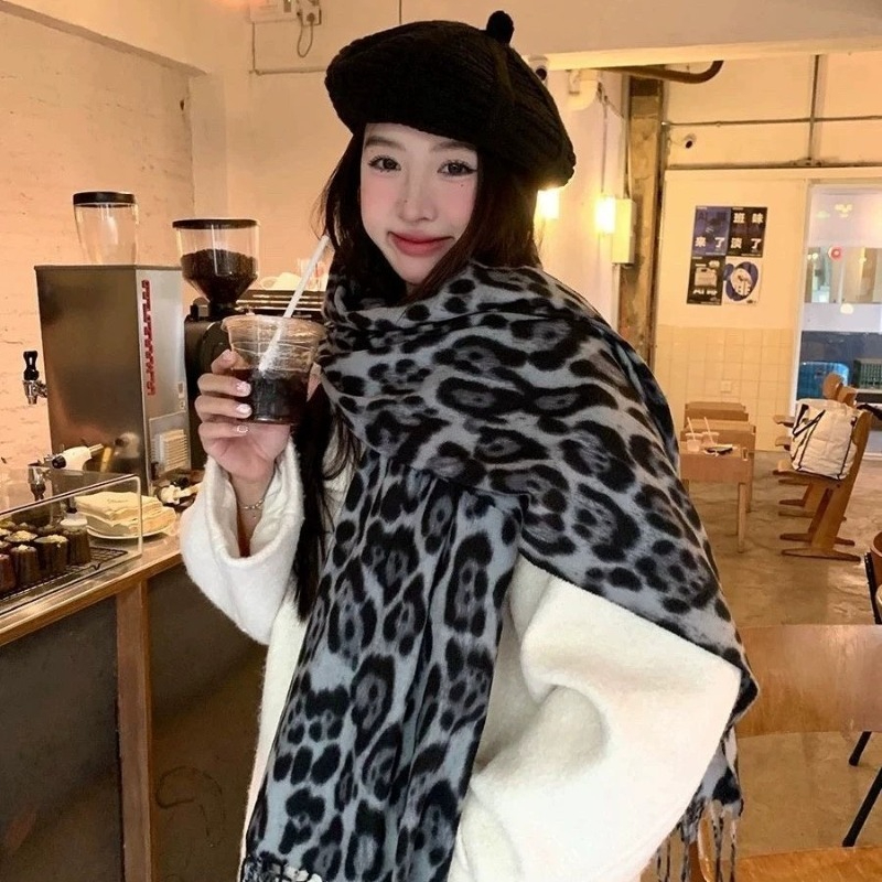 2025 New Retro Silk Leopard Pa - Mens Fashion Winter 2025 reseña y precio